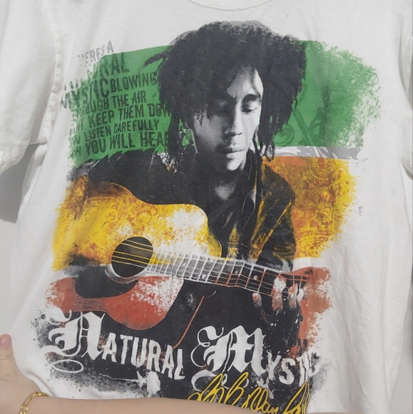 BOB MARLEY NWOT tee - Picture 2 of 3